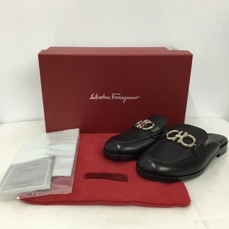 サルヴァトーレフェラガモ Salvatore Ferragamo ミュール ミュール VIGGIO 5.5D 箱有 無地 黒 / ブラック / black レディース USED 古着 中古 10156089