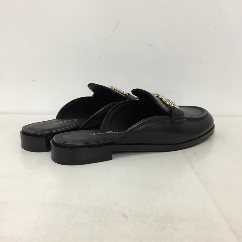 サルヴァトーレフェラガモ Salvatore Ferragamo ミュール ミュール VIGGIO 5.5D 箱有 無地 黒 / ブラック / black レディース USED 古着 中古 10156089