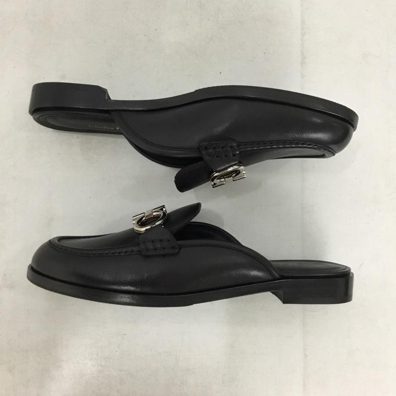 サルヴァトーレフェラガモ Salvatore Ferragamo ミュール ミュール VIGGIO 5.5D 箱有 無地 黒 / ブラック / black レディース USED 古着 中古 10156089