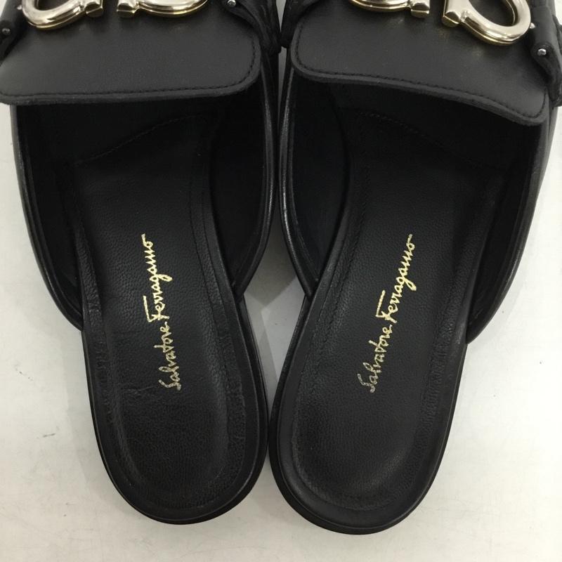 サルヴァトーレフェラガモ Salvatore Ferragamo ミュール ミュール VIGGIO 5.5D 箱有 無地 黒 / ブラック / black レディース USED 古着 中古 10156089