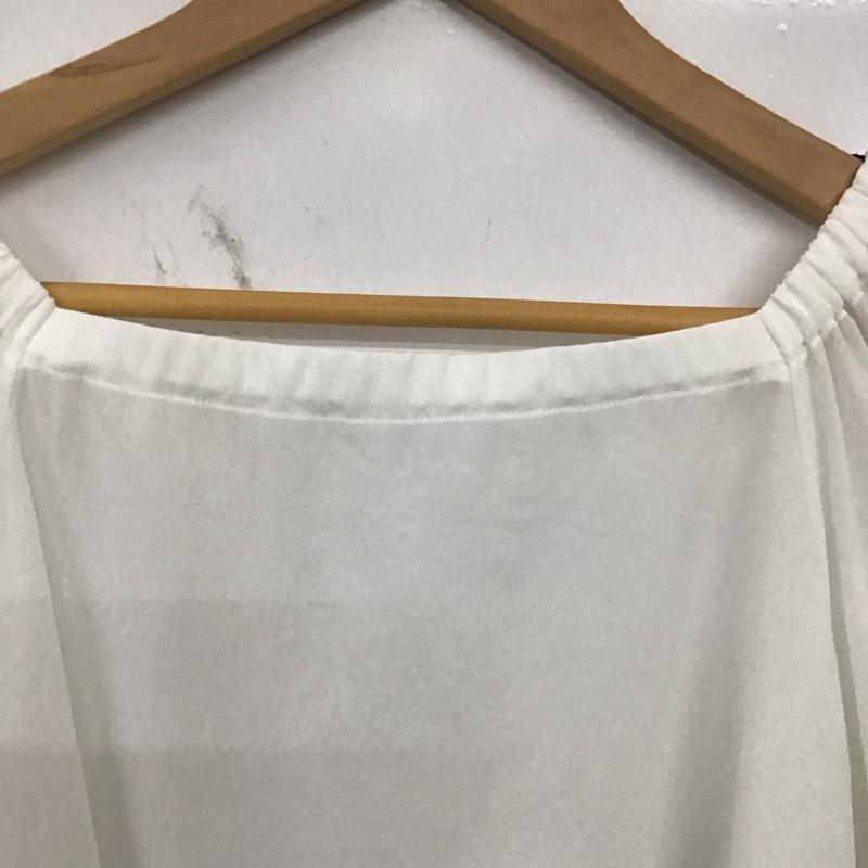 ジルスチュアート JILLSTUART カットソー 長袖 長袖カットソー フリル袖 ワイドネック S 無地 白 / ホワイト / white レディース USED 古着 中古 10156233
