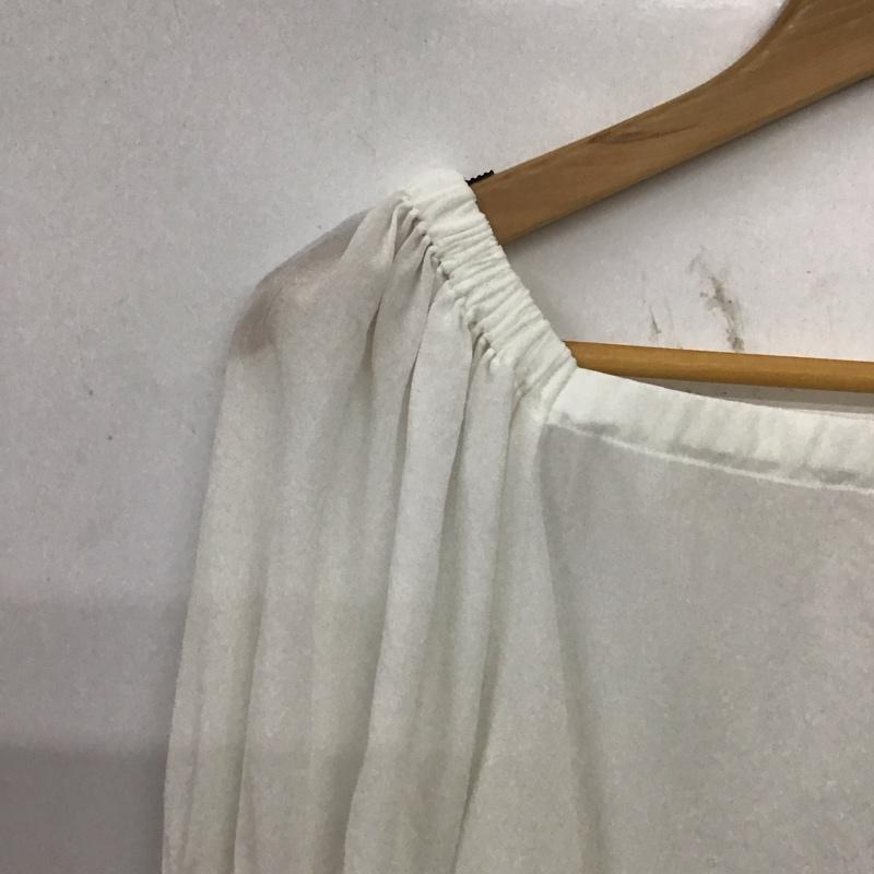 ジルスチュアート JILLSTUART カットソー 長袖 長袖カットソー フリル袖 ワイドネック S 無地 白 / ホワイト / white レディース USED 古着 中古 10156233