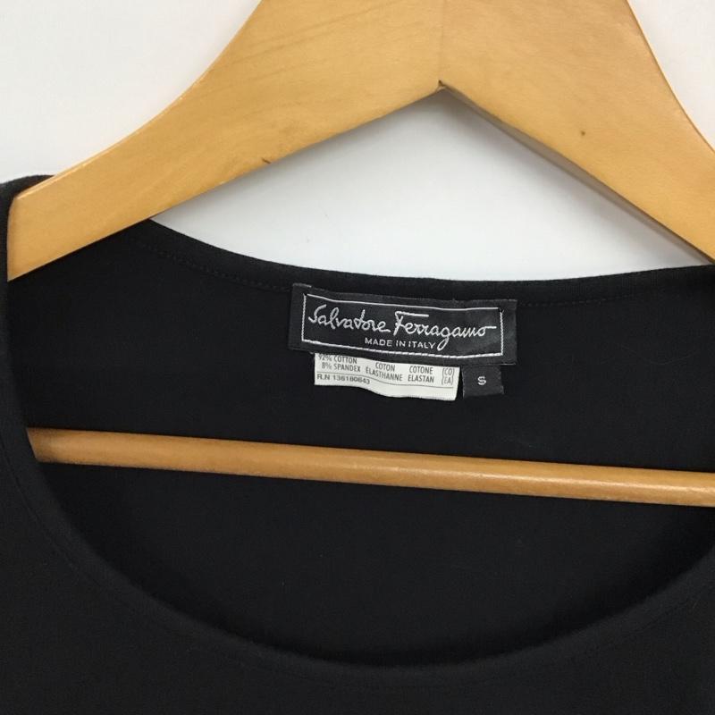 サルヴァトーレフェラガモ Salvatore Ferragamo Tシャツ 半袖 半袖カットソー 無地カットソー S 無地 黒 / ブラック / black レディース USED 古着 中古 10156357