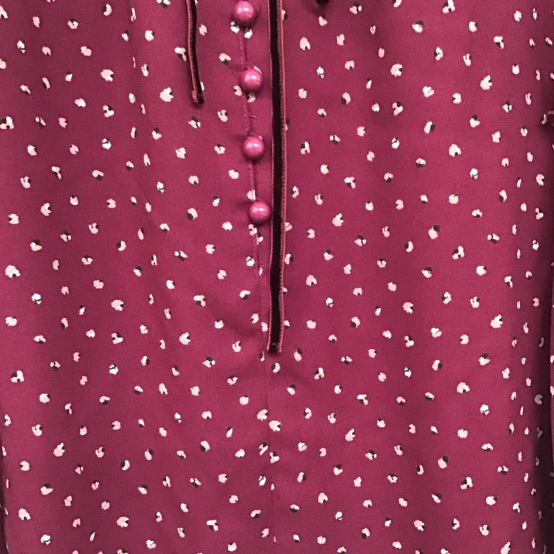 ジル バイ ジルスチュアート JILL by JILLSTUART カットソー 長袖 長袖シャツ プリントシャツ ノーカラーシャツ S プリント えんじ / ワインレッド / dark red レディース USED 古着 中古 10156362