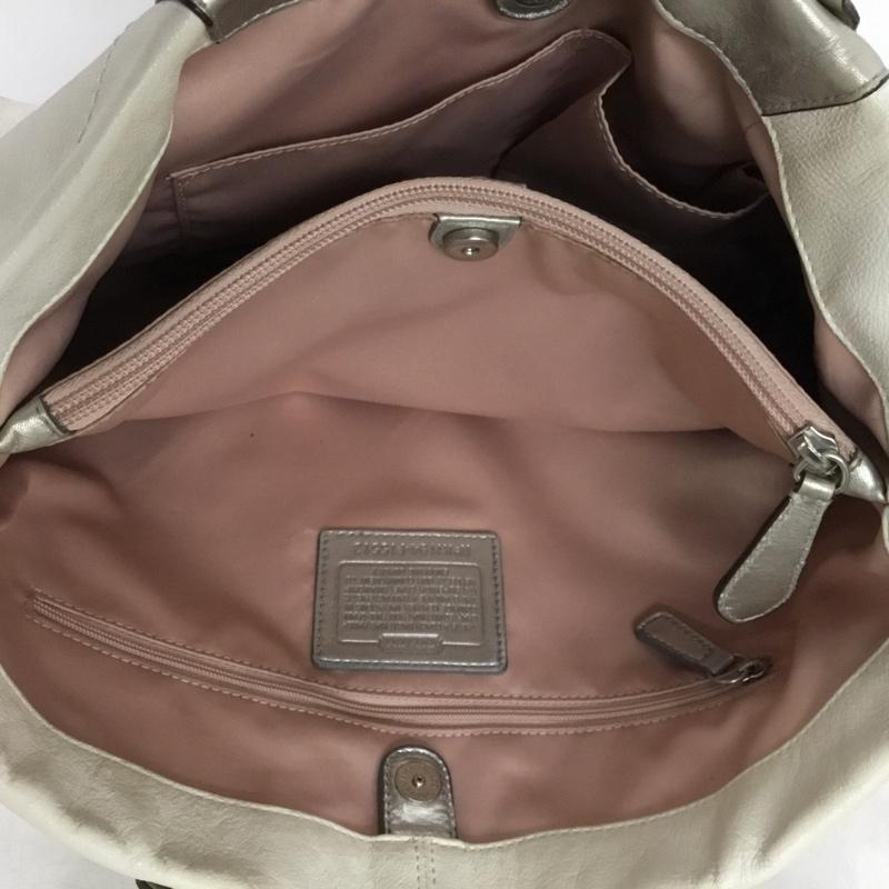 コーチ COACH ショルダーバッグ ショルダーバッグ F15513 トートバッグ 2WAY ロゴ、文字 銀 / シルバー / silver color X オフホワイト / オフホワイト / レディース USED 古着 中古 10156371