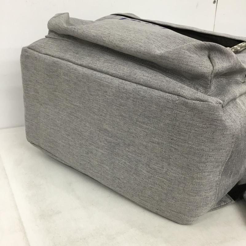 チャンピオン Champion リュックサック、デイパック リュックサック、デイバッグ ロゴ、文字 灰 / グレー / gray メンズ USED 古着 中古 10156373