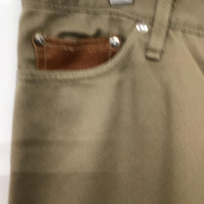 クラクト CLUCT パンツ デニム、ジーンズ カジュアルパンツ スリムパンツ L ロゴ、文字 ベージュ / ベージュ / beige メンズ USED 古着 中古 10156470