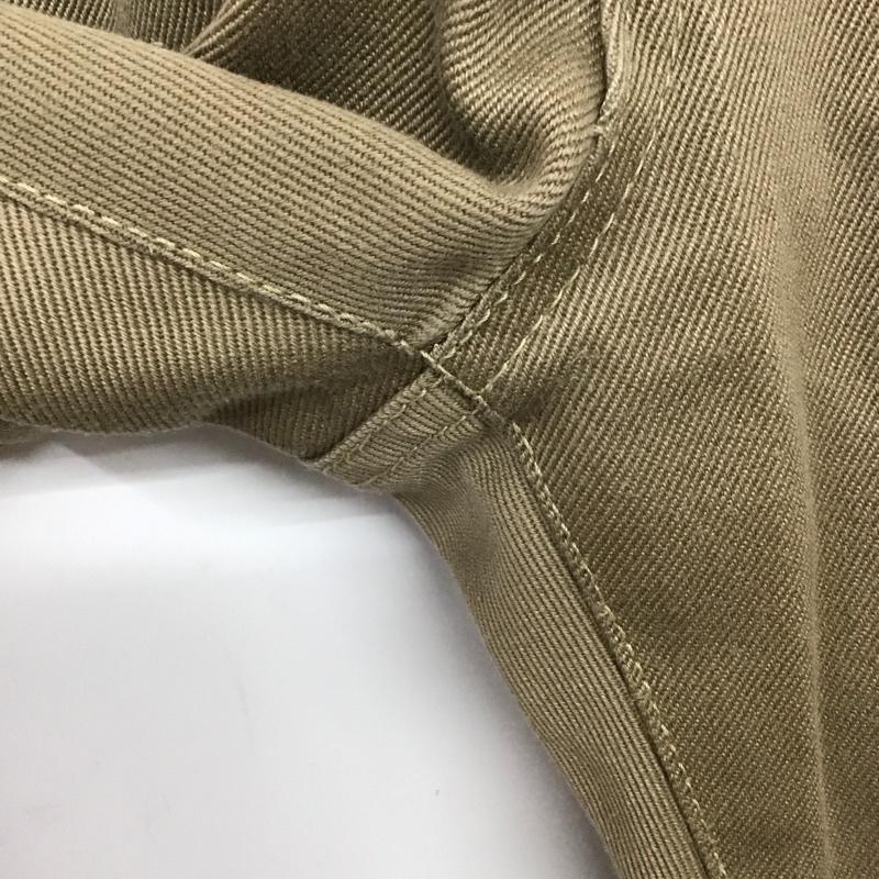 クラクト CLUCT パンツ デニム、ジーンズ カジュアルパンツ スリムパンツ L ロゴ、文字 ベージュ / ベージュ / beige メンズ USED 古着 中古 10156470