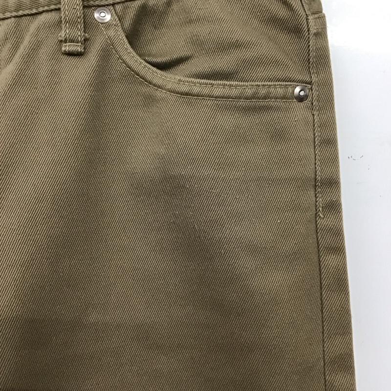 クラクト CLUCT パンツ デニム、ジーンズ カジュアルパンツ スリムパンツ L ロゴ、文字 ベージュ / ベージュ / beige メンズ USED 古着 中古 10156470