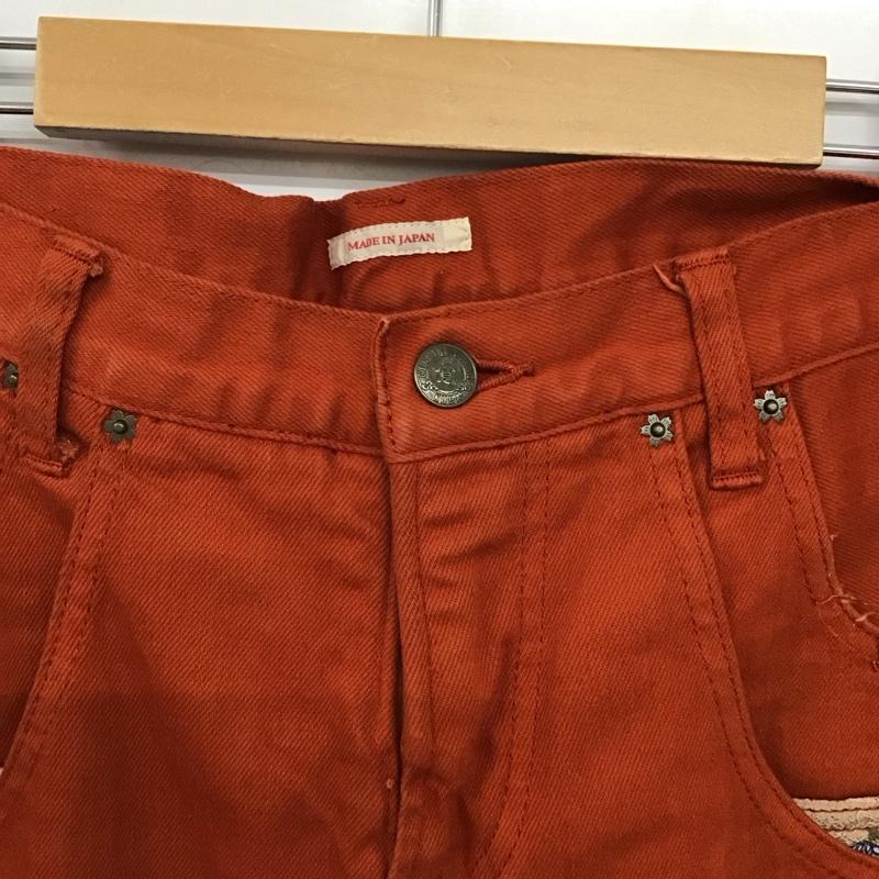 クラ 倉 パンツ デニム、ジーンズ デニムパンツ スリムパンツ カジュアルパンツ ストレッチパンツ 34インチ ロゴ、文字 橙 / オレンジ / orange メンズ USED 古着 中古 10156579