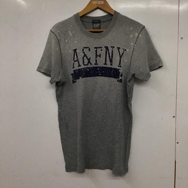 アバクロンビーアンドフィッチ ABERCROMBIE&FITCH Tシャツ 半袖 半袖カットソー プリントTシャツ クルーネックカットソー S ロゴ、文字 灰 / グレー / gray メンズ USED 古着 中古 10156589