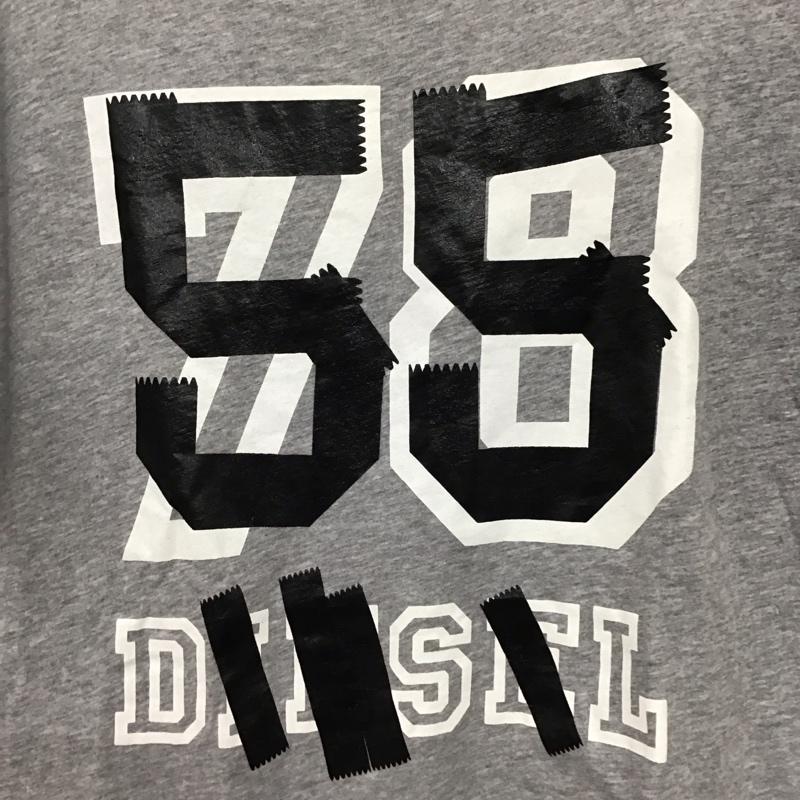 フィフティーファイブディーエスエル 55DSL Tシャツ 半袖 半袖カットソー プリントTシャツ クルーネックカットソー L ロゴ、文字 灰 / グレー / gray メンズ USED 古着 中古 10156620