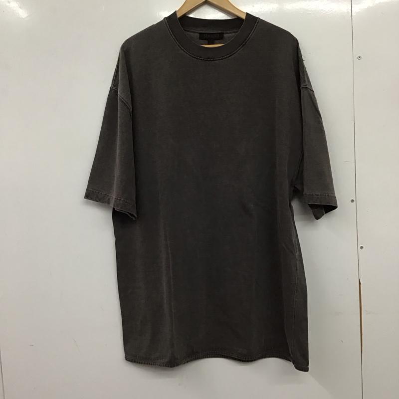 イージーシーズン3 YEEZY SEASON 3 Tシャツ 半袖 半袖カットソー プリントTシャツ クルーネックカットソー M 無地 ダークグレー / ダークグレー / メンズ USED 古着 中古 10156635