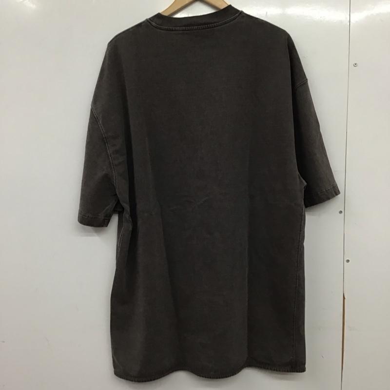 イージーシーズン3 YEEZY SEASON 3 Tシャツ 半袖 半袖カットソー プリントTシャツ クルーネックカットソー M 無地 ダークグレー / ダークグレー / メンズ USED 古着 中古 10156635