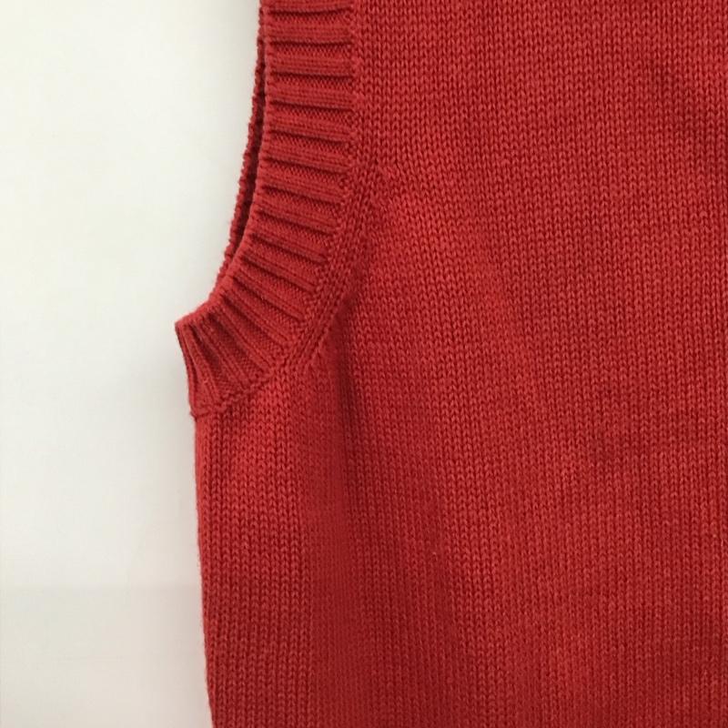 カールヘルム KARLHELMUT ベスト ベスト ジップアップニットベスト ノースリーブ M ロゴ、文字 赤 / レッド / red メンズ USED 古着 中古 10156654