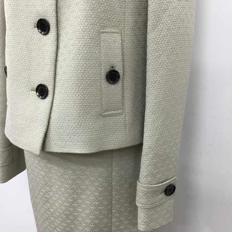 バーバリーロンドン Burberry London セットアップ セットアップ 無地 アイボリー / アイボリー / レディース USED 古着 中古 10156659