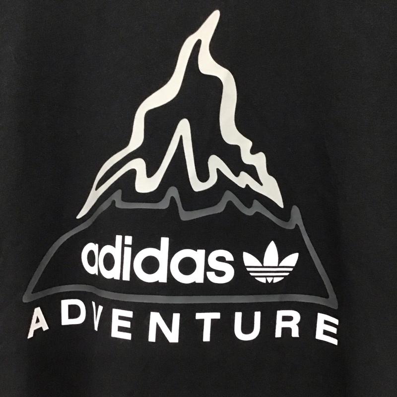 アディダス adidas Tシャツ 半袖 半袖カットソー プリントTシャツ クルーネックカットソー ロゴ、文字 黒 / ブラック / black メンズ USED 古着 中古 10156679