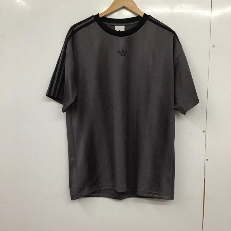 アディダス adidas Tシャツ 半袖 半袖カットソー プリントTシャツ クルーネックカットソー ロゴ、文字 ダークグレー / ダークグレー / メンズ USED 古着 中古 10156681