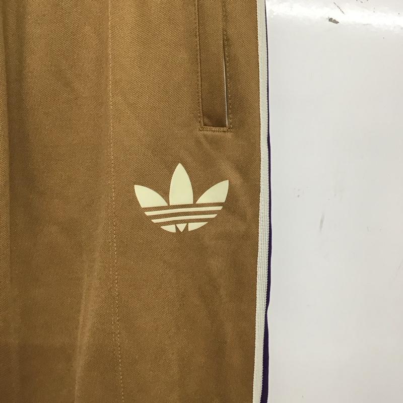 アディダス adidas パンツ ワークパンツ、ペインターパンツ ジャージパンツ スリムパンツ ロゴ、文字 ベージュ / ベージュ / beige メンズ USED 古着 中古 10156689