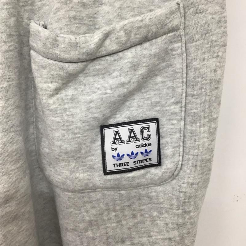アディダス adidas パンツ ショートパンツ ショートパンツ ハーフパンツ カジュアルパンツ ロゴ、文字 灰 / グレー / gray メンズ USED 古着 中古 10156695