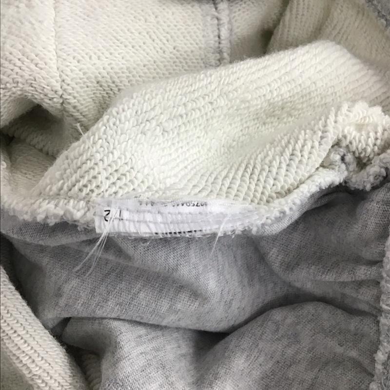 アディダス adidas パンツ ショートパンツ ショートパンツ ハーフパンツ カジュアルパンツ ロゴ、文字 灰 / グレー / gray メンズ USED 古着 中古 10156695