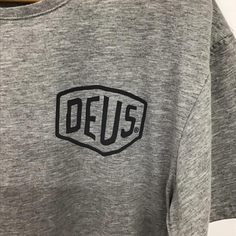 デウスエクスマキナ DEUS EX MACHINA Tシャツ 半袖 半袖カットソー プリントTシャツ クルーネックカットソー L ロゴ、文字 灰 / グレー / gray メンズ USED 古着 中古 10156696