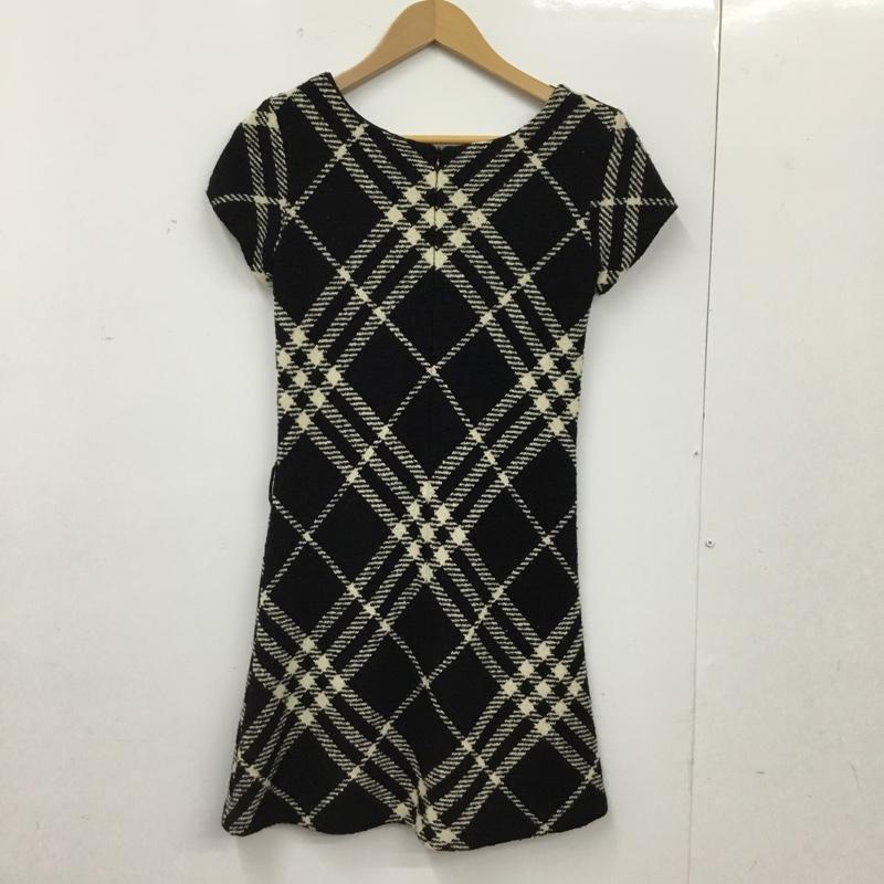 バーバリー BURBERRY ワンピース ミニスカート 半袖ミニワンピース フレアスカート プリント 白 / ホワイト / white X 黒 / ブラック / black レディース USED 古着 中古 10156835