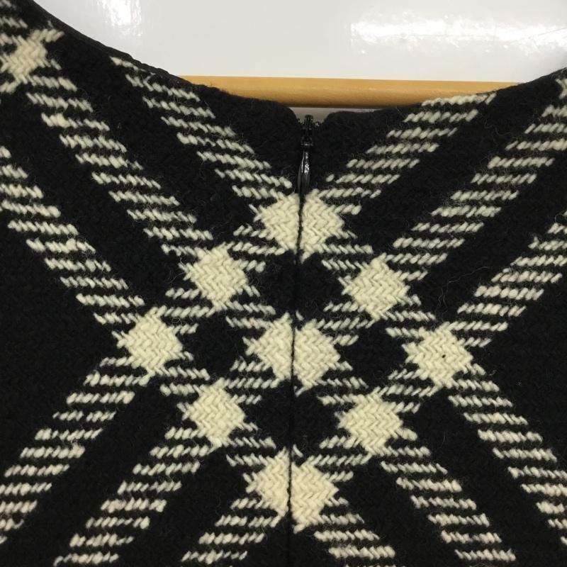 バーバリー BURBERRY ワンピース ミニスカート 半袖ミニワンピース フレアスカート プリント 白 / ホワイト / white X 黒 / ブラック / black レディース USED 古着 中古 10156835