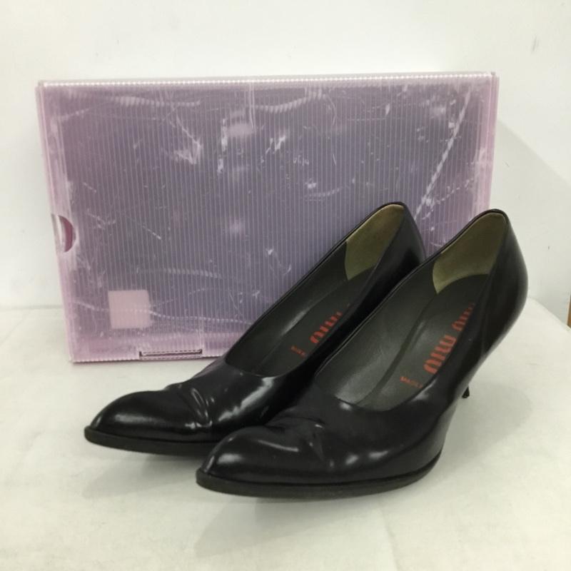 ミュウミュウ miu miu パンプス パンプス ハイヒール ポインテッドトゥ 38.5 イタリア製 箱有 無地 黒 / ブラック / black レディース USED 古着 中古 10156880