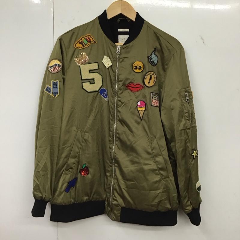ザラティーアールエフ ZARA TRF ジャケット、上着 ジャンパー、ブルゾン ジップアップジャケット ナイロンジャケット アウター M ロゴ、文字 カーキ / カーキ / khaki レディース USED 古着 中古 10156907