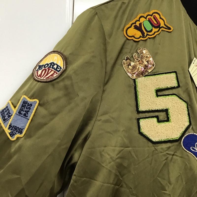 ザラティーアールエフ ZARA TRF ジャケット、上着 ジャンパー、ブルゾン ジップアップジャケット ナイロンジャケット アウター M ロゴ、文字 カーキ / カーキ / khaki レディース USED 古着 中古 10156907