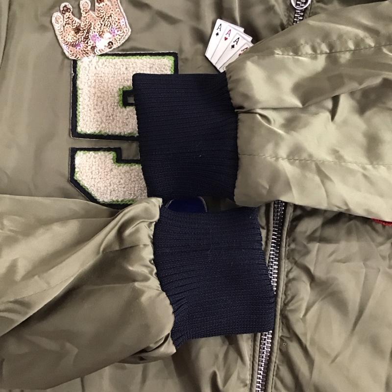ザラティーアールエフ ZARA TRF ジャケット、上着 ジャンパー、ブルゾン ジップアップジャケット ナイロンジャケット アウター M ロゴ、文字 カーキ / カーキ / khaki レディース USED 古着 中古 10156907