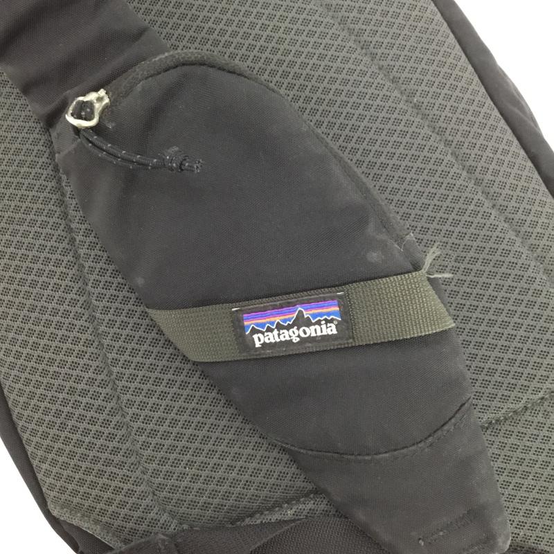 パタゴニア patagonia ボディバッグ ボディバッグ アトム スリングバッグ Atom8L ロゴ、文字 黒 / ブラック / black メンズ USED 古着 中古 10156920