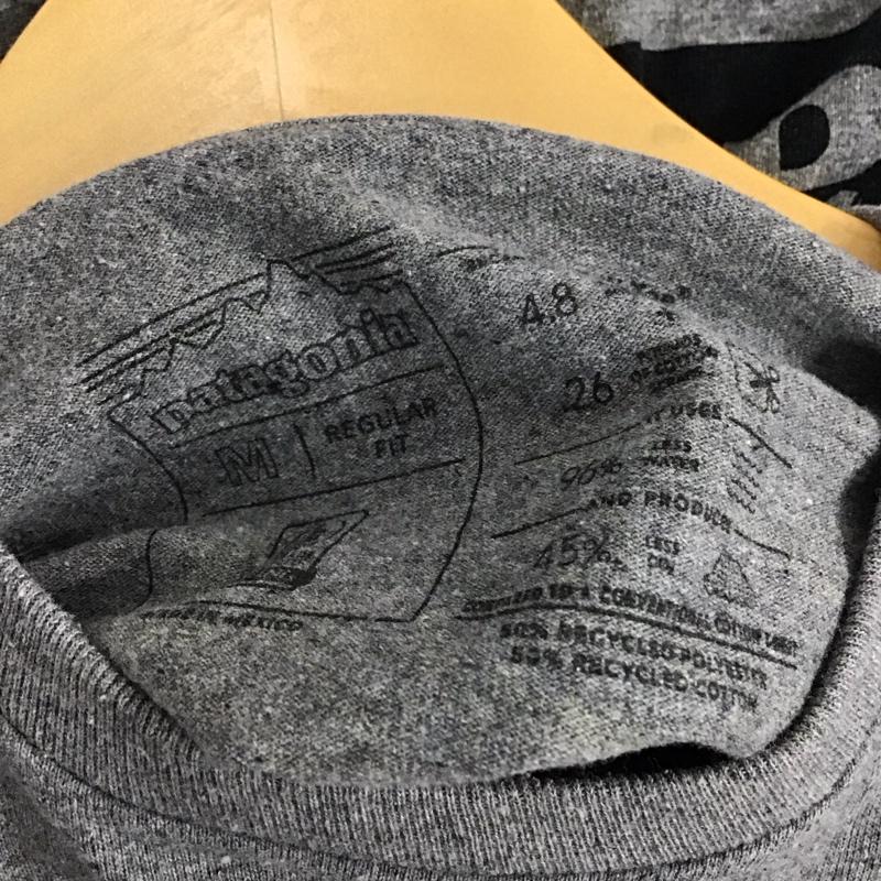 パタゴニア patagonia Tシャツ 半袖 半袖カットソー プリントTシャツ クルーネックカットソー M ロゴ、文字 灰 / グレー / gray メンズ USED 古着 中古 10156942