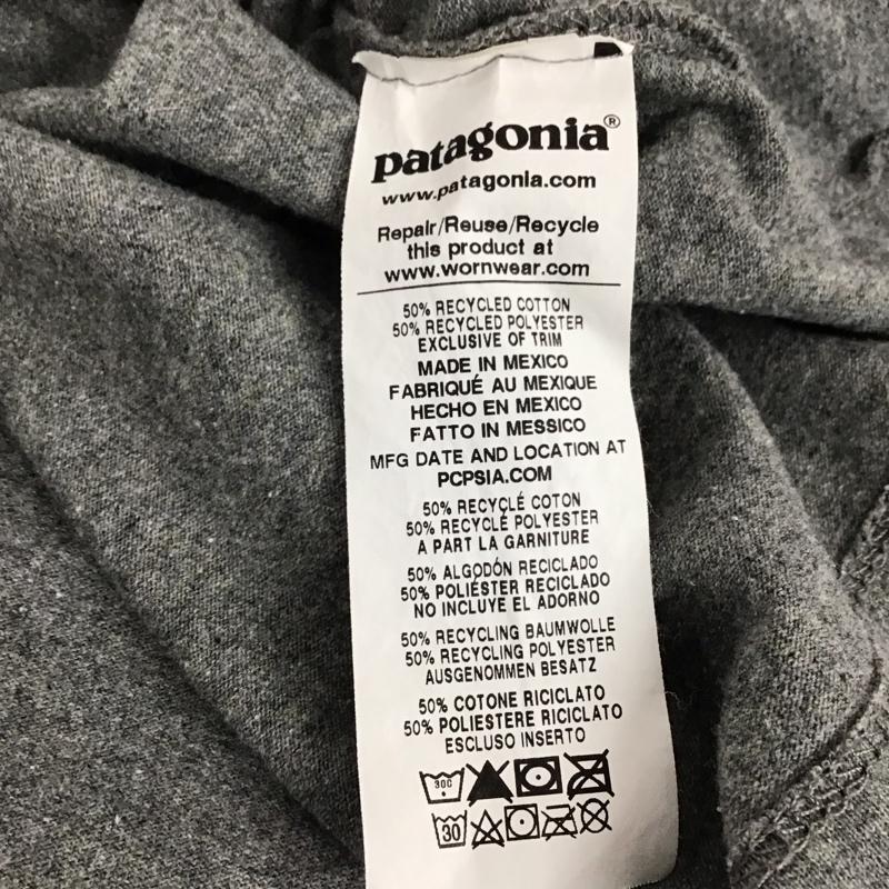 パタゴニア patagonia Tシャツ 半袖 半袖カットソー プリントTシャツ クルーネックカットソー M ロゴ、文字 灰 / グレー / gray メンズ USED 古着 中古 10156942