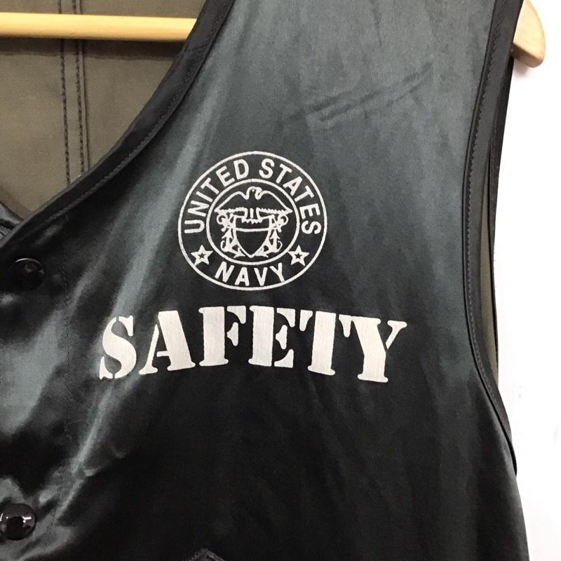 アルファインダストリー Alpha Industries ベスト ベスト ベスト フロントボタン ノースリーブ S ロゴ、文字 緑 / グリーン / green メンズ USED 古着 中古 10157188
