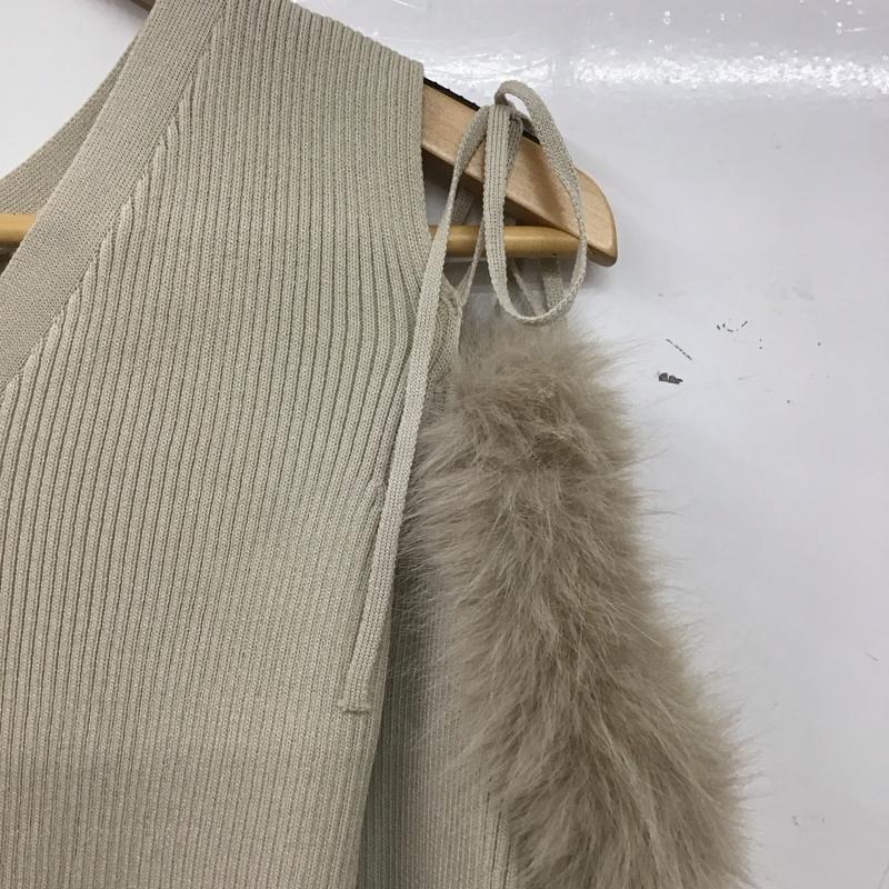 リエンダ rienda ワンピース ミニスカート 110IA773-2701 many wayフェイクファーミニニットワンピース FREE 無地 ベージュ / ベージュ / beige レディース USED 古着 中古 10157210