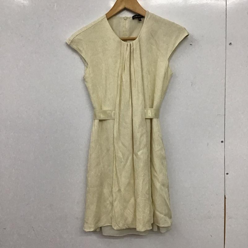 エンポリオアルマーニ EMPORIO ARMANI ワンピース ひざ丈スカート 無地 アイボリー / アイボリー / ガールズ USED 古着 中古 10157246