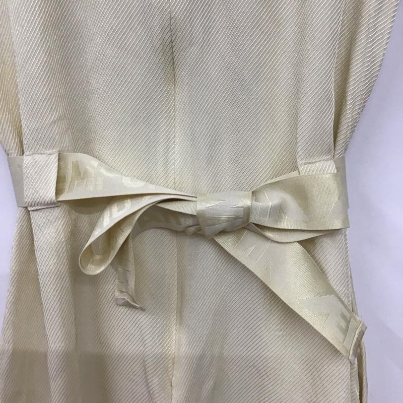 エンポリオアルマーニ EMPORIO ARMANI ワンピース ひざ丈スカート 無地 アイボリー / アイボリー / ガールズ USED 古着 中古 10157246