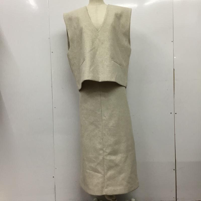 ザラ ZARA セットアップ セットアップ Vネック ベスト スリットスカート L 無地 アイボリー / アイボリー / レディース USED 古着 中古 10157338