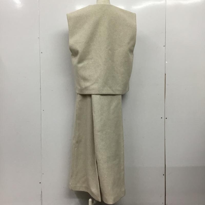 ザラ ZARA セットアップ セットアップ Vネック ベスト スリットスカート L 無地 アイボリー / アイボリー / レディース USED 古着 中古 10157338