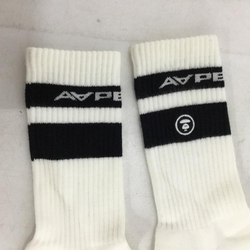 アベイシングエイプ A BATHING APE ファッション小物 ファッション小物 AAPE NOW 靴下 ロゴ、文字 白 / ホワイト / white X 黒 / ブラック / black メンズ USED 古着 中古 10157344