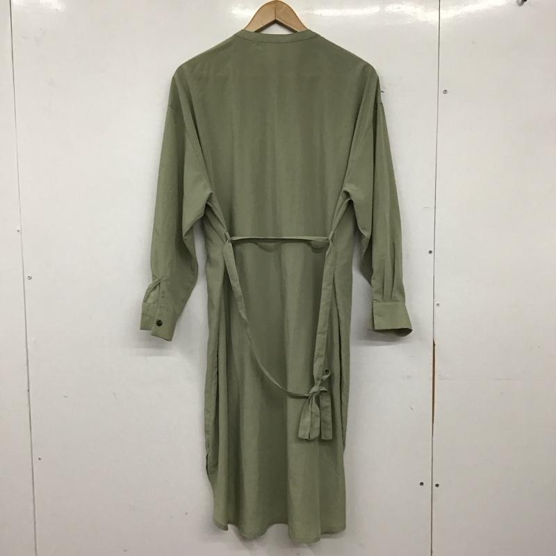 アズールバイマウジー AZUL BY MOUSSY シャツ、ブラウス 長袖 長袖シャツ ロングシャツ ノーカラーシャツ M 無地 カーキ / カーキ / khaki レディース USED 古着 中古 10157403