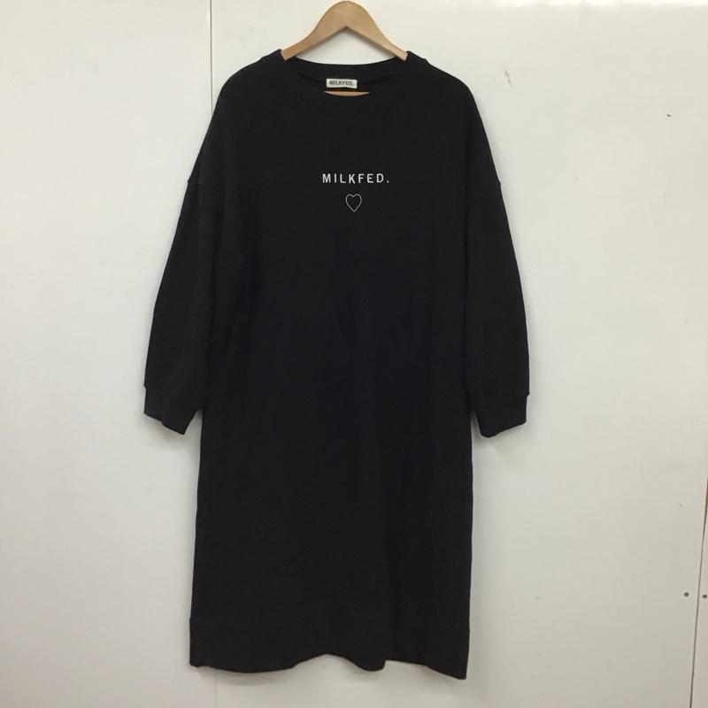 ミルクフェド MILKFED. ワンピース ロングスカート 長袖ロングワンピース スウェットワンピース ONE SIZE ロゴ、文字 黒 / ブラック / black レディース USED 古着 中古 10157429