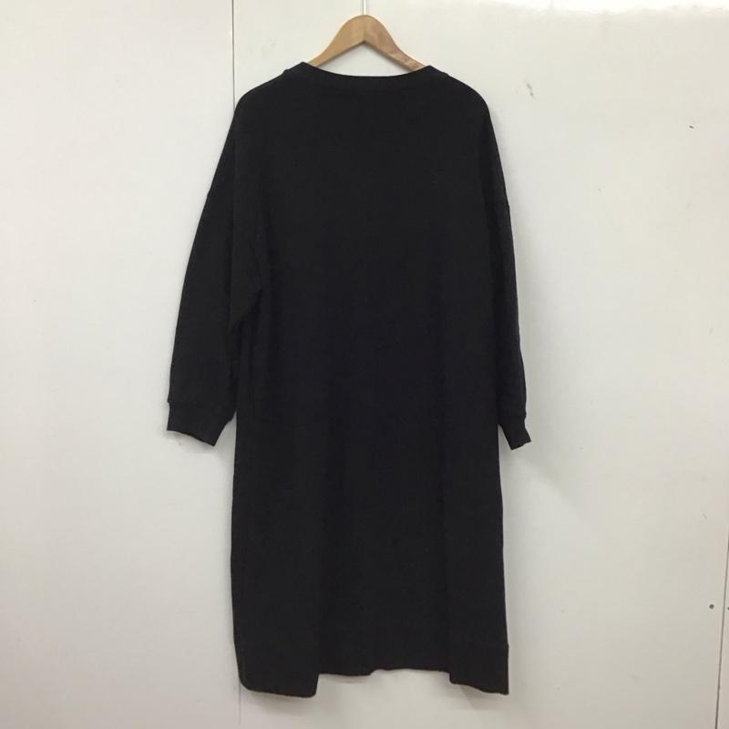 ミルクフェド MILKFED. ワンピース ロングスカート 長袖ロングワンピース スウェットワンピース ONE SIZE ロゴ、文字 黒 / ブラック / black レディース USED 古着 中古 10157429