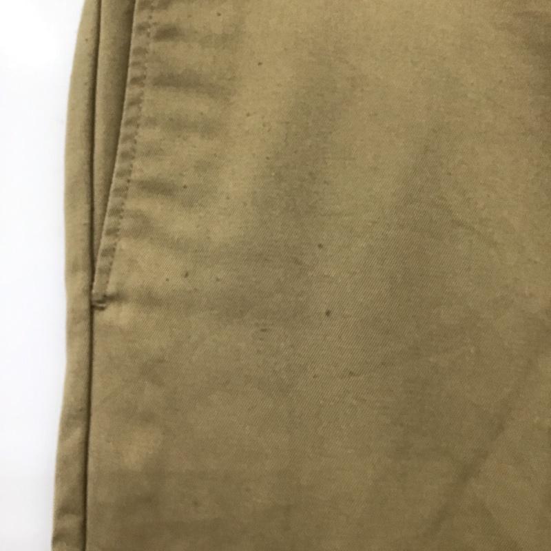 カーハート Carhartt パンツ ワークパンツ、ペインターパンツ ワークパンツ ワイドパンツ カジュアルパンツ 34 ロゴ、文字 ベージュ / ベージュ / beige メンズ USED 古着 中古 10157666