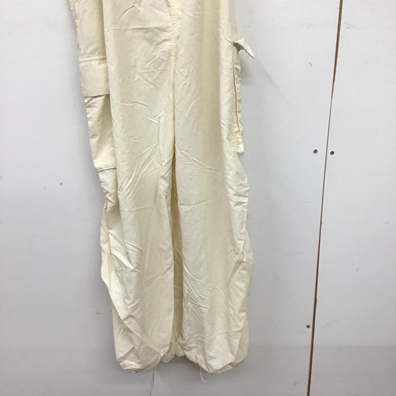 アーシー earthy パンツ ワークパンツ、ペインターパンツ ワイドパンツ カジュアルパンツ ワークパンツ FREE 無地 アイボリー / アイボリー / レディース USED 古着 中古 10157893