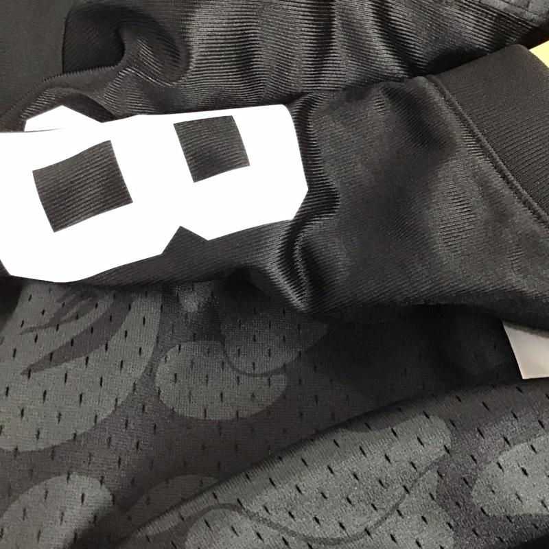 アベイシングエイプ A BATHING APE カットソー 半袖 半袖カットソー プリントTシャツ Vネックカットソー XL ロゴ、文字 黒 / ブラック / black メンズ USED 古着 中古 10158112