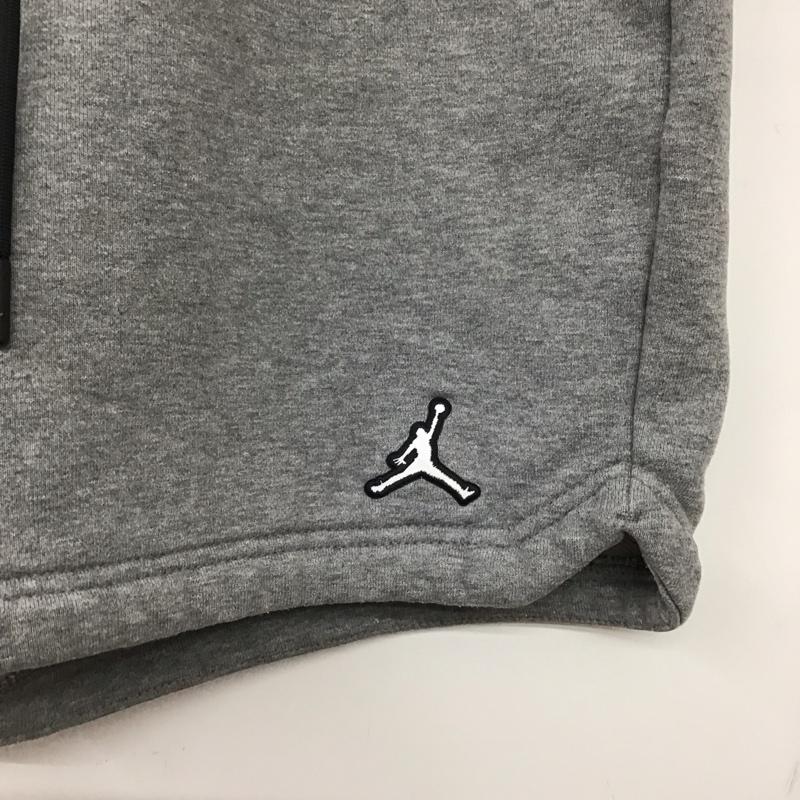 エアジョーダン AIR JORDAN パンツ ショートパンツ ショートパンツ ハーフパンツ カジュアルパンツ L ロゴ、文字 灰 / グレー / gray メンズ USED 古着 中古 10158122