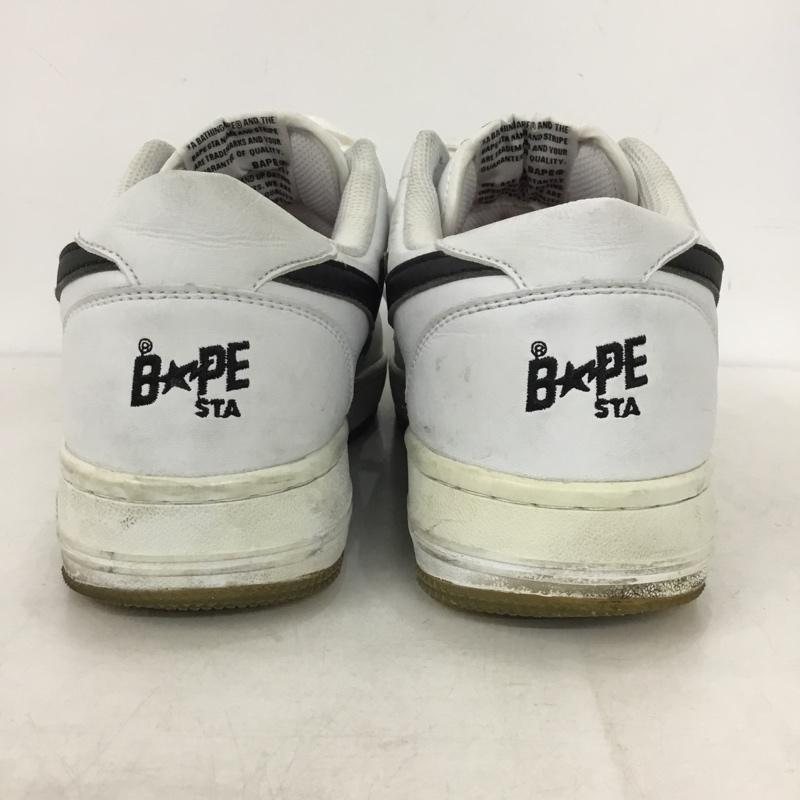 アベイシングエイプ A BATHING APE スニーカー スニーカー BAPE 27.5cm ローカット 27.5cm ロゴ、文字 白 / ホワイト / white X 黒 / ブラック / black メンズ USED 古着 中古 10158308